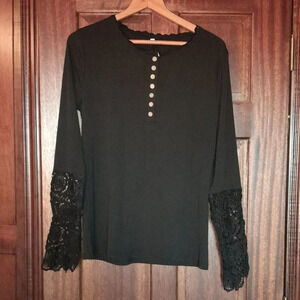 La Mode Collection Long Sleeve Top NWT